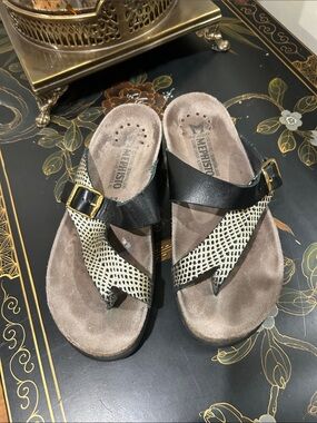 Mephisto Women’s Black & Beige Snake-Print Toe-Loop Sandals with Gold Buckles